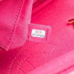 Pre Owned حقيبة شانيل بحافة علوي قابلة للطي تريندي سي سي صغيرة وردية بنمط شيفرون جيرسي