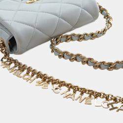 مملوكة مسبقًا Chanel Blue Mini CC Quilted Lambskin Logo Chain Flap