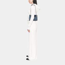 مملوكة مسبقًا حقيبة رفرف شانيل سوداء جلد عجل صغيرة حديقة كورية