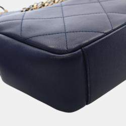 Pre Owned Chanel Blue Quilted Lambskin A Real Catch Flap