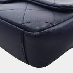 Pre Owned Chanel Blue Quilted Lambskin A Real Catch Flap