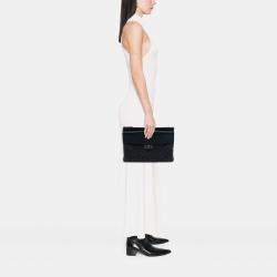 مملوكة مسبقًا Chanel Black Large Quilted Grained Calfskin Archi Chic Cosmetic Case