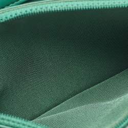 مملوكة مسبقًا Chanel Classic CC Green Quilted Leather Wallet On Chain