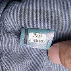 Pre Owned حقيبة كلتش شانيل فضية متوسطة جلد العجل المعدني القديم مع O كيس