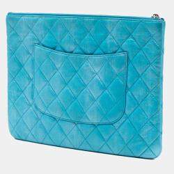Pre Owned Chanel Blue Medium Quilted Iridescent Lambskin O Case Clutch