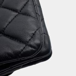 مملوكة مسبقًا حقيبة شانييل ماتلاسيه فالاب صغيرة جلد أسود