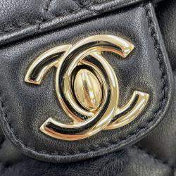 Pre Owned حقيبة شانيل سلسلة قلب مغطاة كتف جلد الخروف سوداء