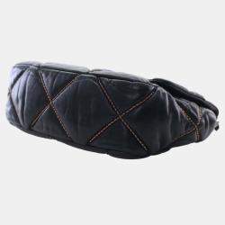 مملوكة مسبقًا Chanel Black Medium Lambskin 19 Flap