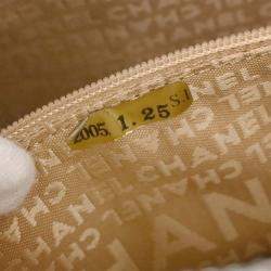 Pre Owned حقيبة شانيل من جلد العجل الفضي مع شراشيب