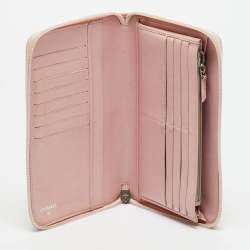 Pre Owned محفظة شانييل سحاب ملتف جلد زهري فاتح سي سي تايملس