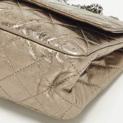 مملوكة مسبقًا حقيبة شانيل ريشيو 2.55 كلاسيك 228  جلد فضي مبطن بقلاب