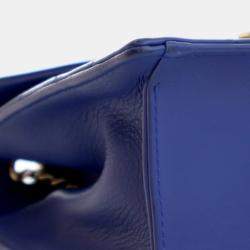 مملوكة مسبقًا Chanel Blue Small Chevron Calfskin Envelope Flap