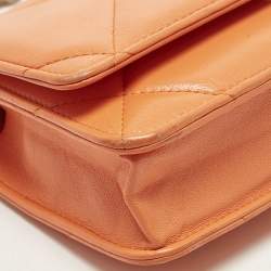 Pre Owned محفظة شانيل جلد برتقالي 19 بسلسلة