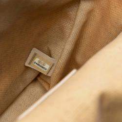 Pre Owned شنطة شانيل بنية متوسطة كروشيه رافيا بغطاء واحد