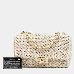 Pre Owned شنطة شانيل بنية متوسطة كروشيه رافيا بغطاء واحد