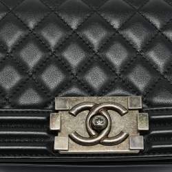 Pre Owned حقيبة شانيل قلاب بوي جلد مبطن أخضر صغيرة