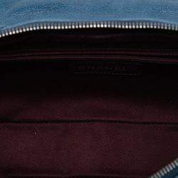 Pre Owned حقيبة شانيل فلاب بلون أزرق متوسط من جلد العجل وعمرها مزدوج اللون