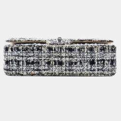 Pre Owned حقيبة شانيل قلاب مزدوج كلاسيكية تويد أبيض وأسود متوسطة