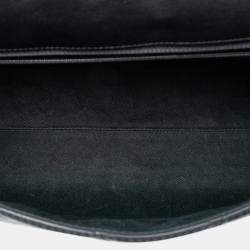 Pre Owned حقيبة فلاب شانيل أسود جلد العجل مبطن بشعار CC في العمل