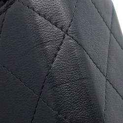 Pre Owned حقيبة شانيل فانيتي CC صغيرة مبطنة جلد حملان سوداء بسلسلة