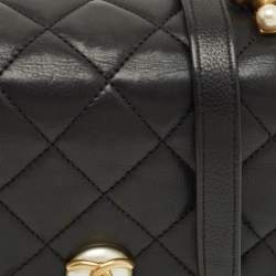 Pre Owned حقيبة شانيل قلاب أكورديون لؤلؤ سي سي جلد مبطن سوداء صغيرة