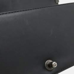 Pre Owned حقيبة كتف شانيل بوي شانيل 25 خياطة برية ماتيلس كو كو مارك سلسلة جلد العجل الناعم أسود