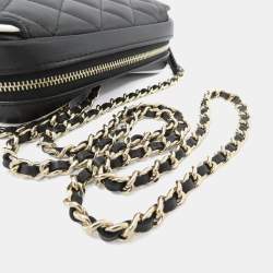 Pre Owned Chanel Chain Clutch