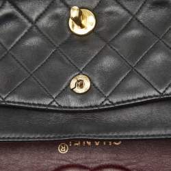 Pre Owned حقيبة كتف شانيل كوكو مارك ماتيلسي 23 مزدوجة الطي سلسلة جلد خروف أسود