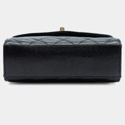 مملوكة مسبقًا حقيب ة شانييل سوداء صغيرة بحرفين CC من جلد كافيار مبطنة مغلقة