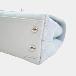 Pre Owned حقيبة شانيل زرقاء صغيرة جدًّا قزحية جلد كافيار قوس قزح CC كوكو بمقبض علوي