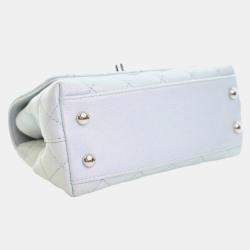 Pre Owned حقيبة شانيل زرقاء صغيرة جدًّا قزحية جلد كافيار قوس قزح CC كوكو بمقبض علوي