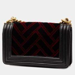 Pre Owned حقيبة شانيل سوداء حمراء صغيرة من المخمل وجلد العجل بغطاء علوي