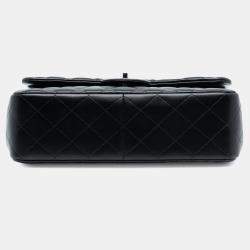 Pre Owned حقيبة شانيل كلاسيك جامبو جلد لامبسكين أسود بقلاّب مزدوج