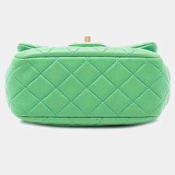 Pre Owned شنيل سمبا بيرل رفرف صغير مربع جلد الحمل أخضر