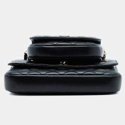 مملوكة مسبقًا Chanel Black CC Quilted Lambskin Side Packs Flap