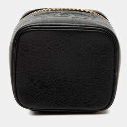 مملوكة مسبقًا حقيبة شانيل فانيتي كافيار سي سي سوداء