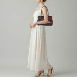 مملوكة مسبقًا Chanel Diamond Embossed Large Burgundy Leather CC Zip Shopping Tote