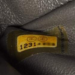 Pre Owned Chanel Reissue 2.55 Classic 226 Grey Quilted Aged Leather Double Flap Bag