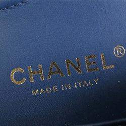 Pre Owned حقيبة ذات رفرف مزدوج شانيل كلاسيك متوسط جلد كافيار أزرق