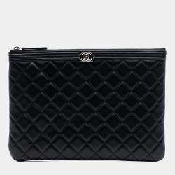 Pre Owned Chanel Black Medium Quilted Lambskin Boy O Case Clutch