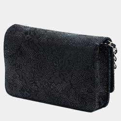 مملوكة مسبقًا Chanel Black CC Lace Overlay Goatskin Wallet On Chain