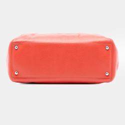 مملوكة مسبقًا حقيبة يد شانيل سيرف جلد عجل صغيرة حمراء