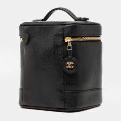 مملوكة مسبقًا حقيبة شانيل فانيتي كافيار CC سوداء