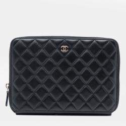 Pre Owned Chanel Black CC Grained Calfskin Classic Zipped Travel Pouch
