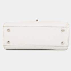 Pre Owned حقيبة شانيل نيو إكزكيتيف ٢ واي جلد أبيض حجم صغير