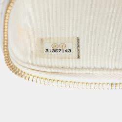 Pre Owned Chanel White Mini Quilted Lambskin Camellia Bow Vanity Case with Chain