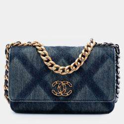 Pre Owned Chanel Blue Denim 19 Flap Wallet On Chain