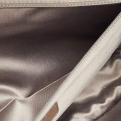 Pre Owned حقيبة شانيل مكعب ثلجي فضي بار مبطن بي في سي وجلد معدني قلاب