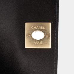 مملوكة مسبقًا Chanel Black Mini Chocolate Bar Satin Triple Chain Single Flap