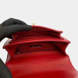 مملوكة مسبقًا حقيبة شانيل حمراء صغيرة مبطنة جلد عجل وكافيار سلسلة بمقبض قابل للطي